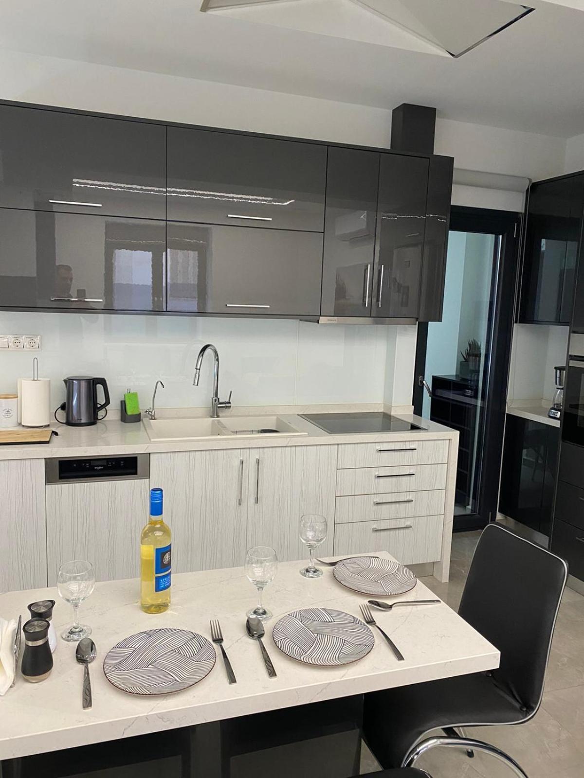 Villa Ivory Style Maisonette Near Downtown à Héraklion Extérieur photo